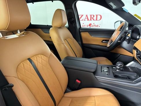 Used 2024 MAZDA CX-90 3.3 Turbo S w/ Premium Plus AWD/4WD image 16