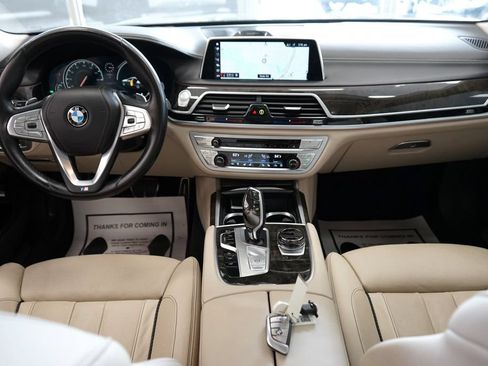 Used 2018 BMW 750i xDrive AWD/4WD image 50