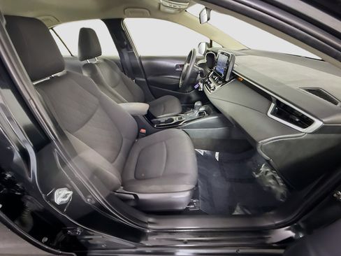 Used 2022 Toyota Corolla LE FWD image 28
