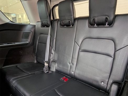 Used 2023 Nissan Pathfinder Platinum w/ Cargo Package image 19