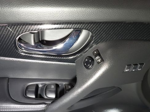 Used 2020 Nissan Rogue SL AWD/4WD image 8