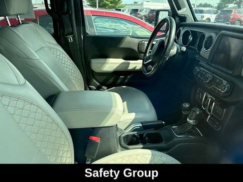 Used 2021 Jeep Wrangler Unlimited Sahara AWD/4WD image 7
