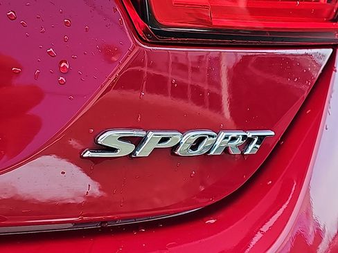 Used 2018 Honda Accord Sport image 32