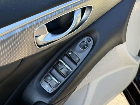 Used 2014 INFINITI Q50 2.0t w/ Moonroof Package image 17