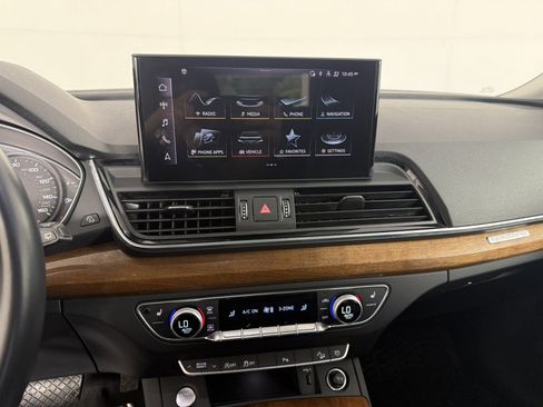 Used 2023 Audi Q5 2.0T Premium w/ Convenience Package AWD/4WD image 20
