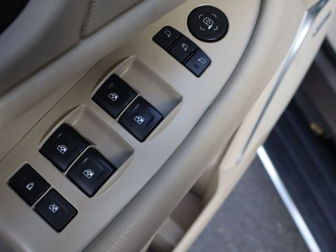 Used 2016 Cadillac Escalade ESV Premium image 29