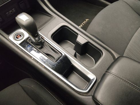 Used 2024 Nissan Sentra SV FWD image 26