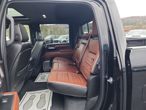 Certified 2024 GMC Sierra 2500 Denali Ultimate image 24