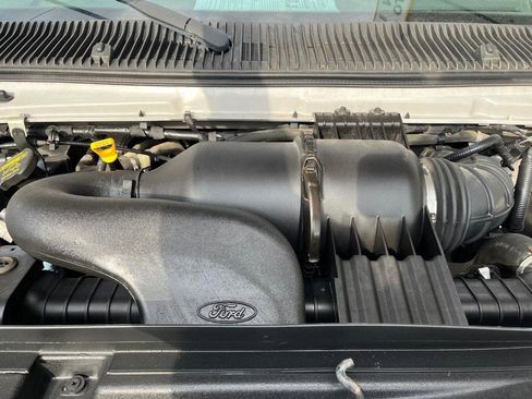 Used 2013 Ford E-250 and Econoline 250 image 9