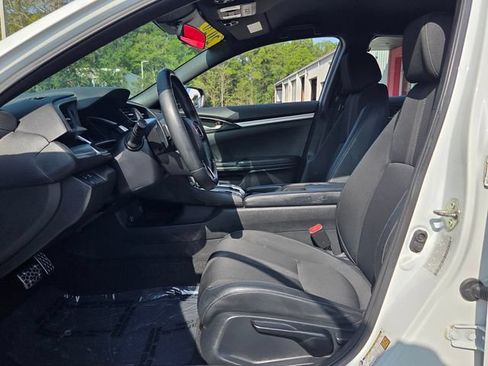 Used 2020 Honda Civic Sport image 9