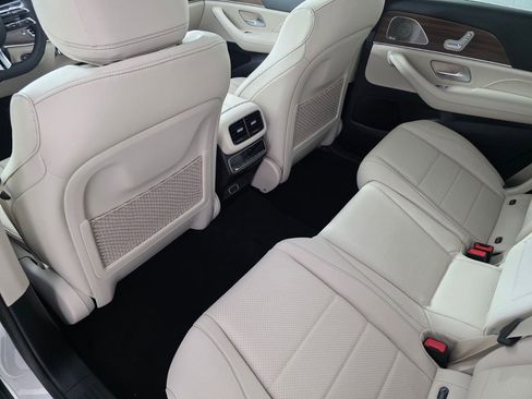 New 2026 Mercedes-Benz GLS 450 4MATIC image 13
