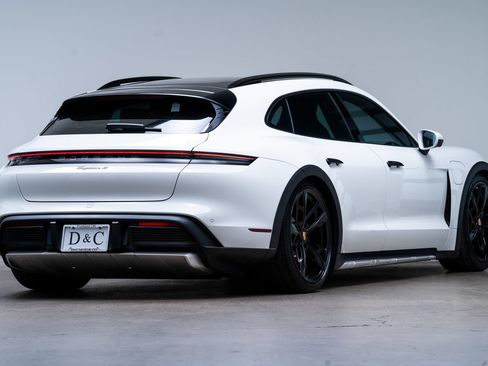 Used 2023 Porsche Taycan 4 Cross Turismo w/ Premium Package AWD/4WD image 6