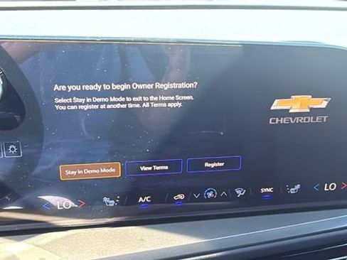New 2026 Chevrolet Traverse LT w/ Driver Confidence Package FWD image 18