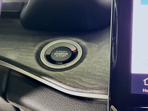 Used 2022 Jeep Grand Cherokee L Limited image 20