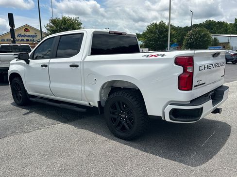 Used 2022 Chevrolet Silverado 1500 Custom w/ LPO, Blackout Package AWD/4WD image 6