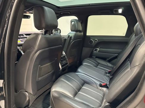 Used 2017 Land Rover Range Rover Sport HSE AWD/4WD image 34