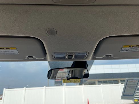 New 2026 Hyundai Venue SEL FWD image 23