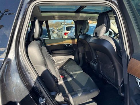 Used 2023 Volvo XC90 B5 Plus w/ Protection Package Premier image 11