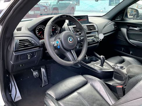 Used 2017 BMW M2 RWD image 2