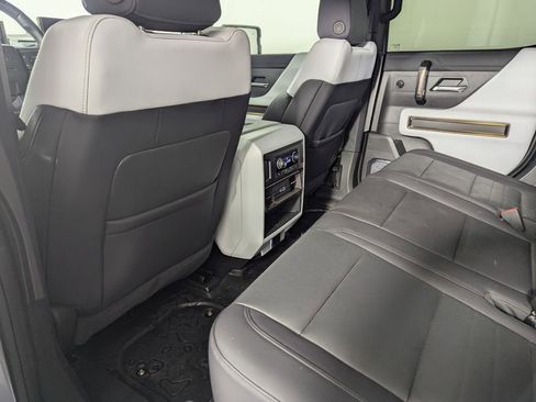 Used 2025 GMC Hummer EV 2X image 21