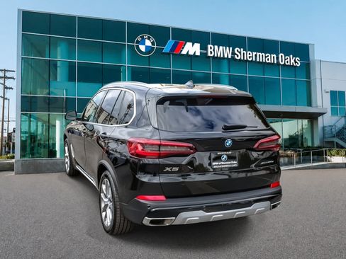 Used 2023 BMW X5 xDrive45e w/ Parking Assistance Package AWD/4WD image 6