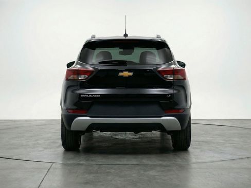 Used 2025 Chevrolet TrailBlazer LT FWD image 7