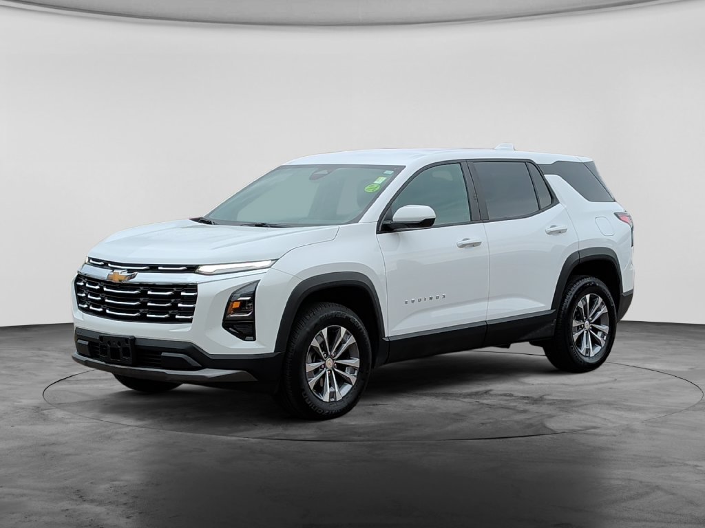 Used 2026 Chevrolet Equinox LT AWD/4WD image 3