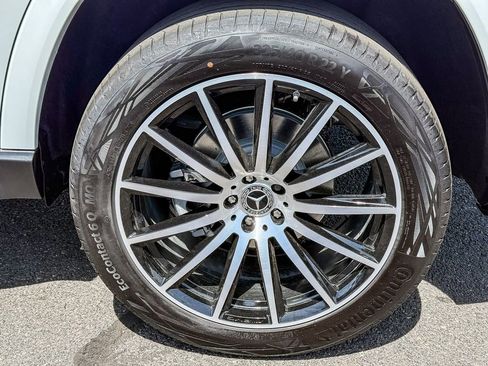 New 2026 Mercedes-Benz GLS 580 4MATIC image 10