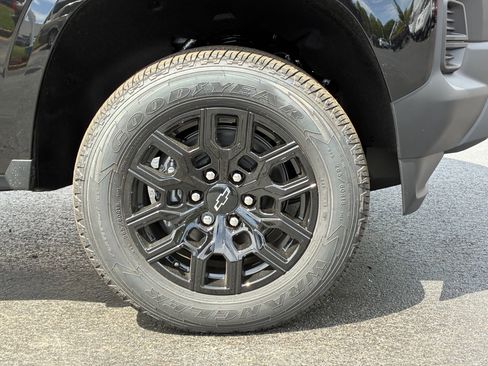 New 2026 Chevrolet Colorado W/T w/ WT Custom Package RWD image 6