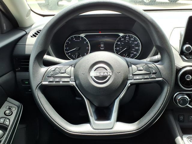 Used 2024 Nissan Sentra SV FWD image 17