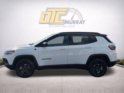 Used 2023 Jeep Compass Trailhawk AWD/4WD image 9