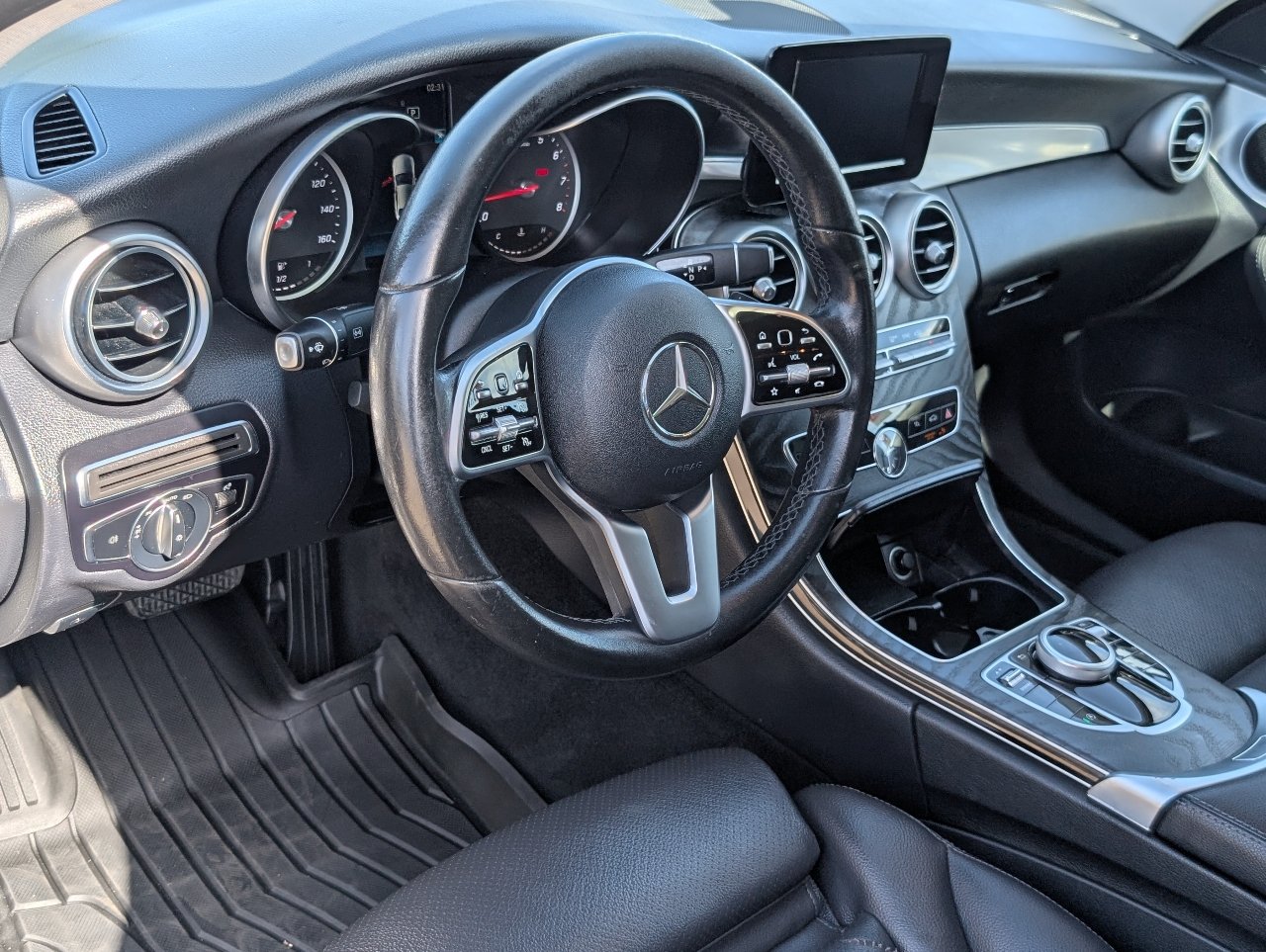 Used 2019 Mercedes-Benz C 300 Sedan w/ Premium Package image 14