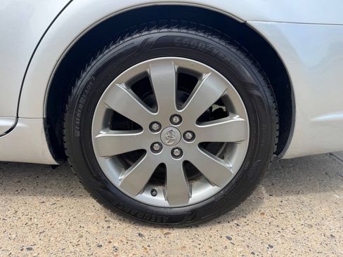 Used 2006 Toyota Avalon Touring FWD image 9
