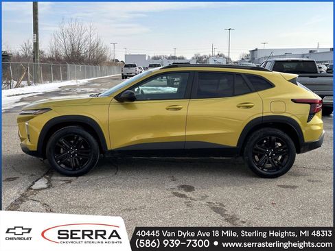 Certified 2024 Chevrolet Trax ACTIV w/ Sunroof Package image 2