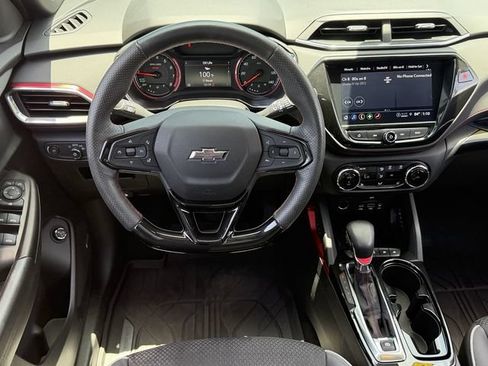 Used 2023 Chevrolet TrailBlazer RS w/ Sun and Liftgate Package FWD image 12