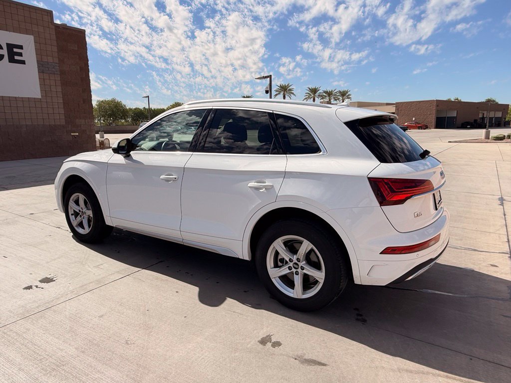 Used 2023 Audi Q5 2.0T Premium w/ Convenience Package AWD/4WD image 10