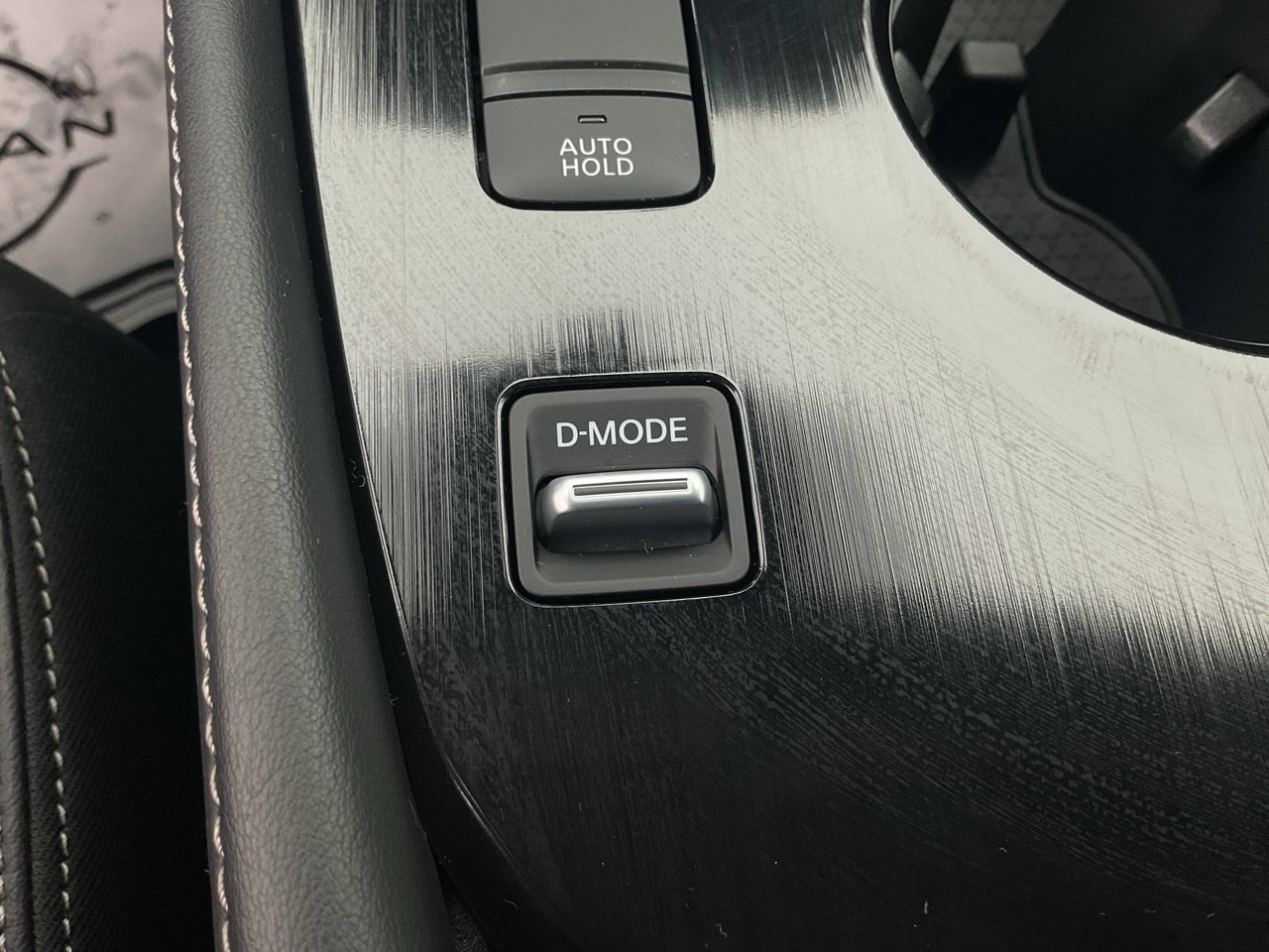 Used 2023 Nissan Rogue SL w/ SL Premium Package FWD image 25