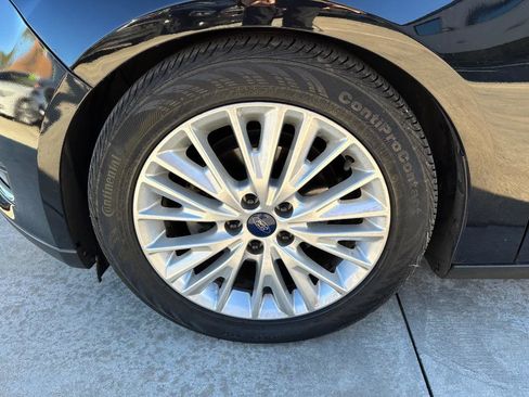 Used 2016 Ford Focus Titanium image 16