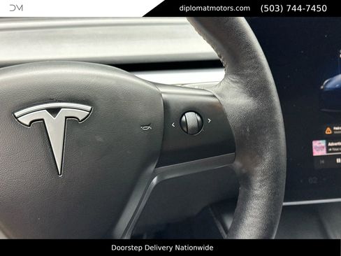 Used 2023 Tesla Model Y Long Range image 29