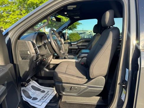 Used 2016 Ford F150 XLT w/ Equipment Group 302A Luxury AWD/4WD image 15