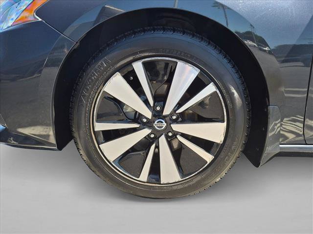 Used 2022 Nissan Altima 2.5 SV FWD image 23