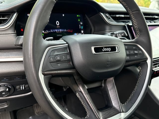Used 2024 Jeep Grand Cherokee Limited 4xe AWD/4WD image 16