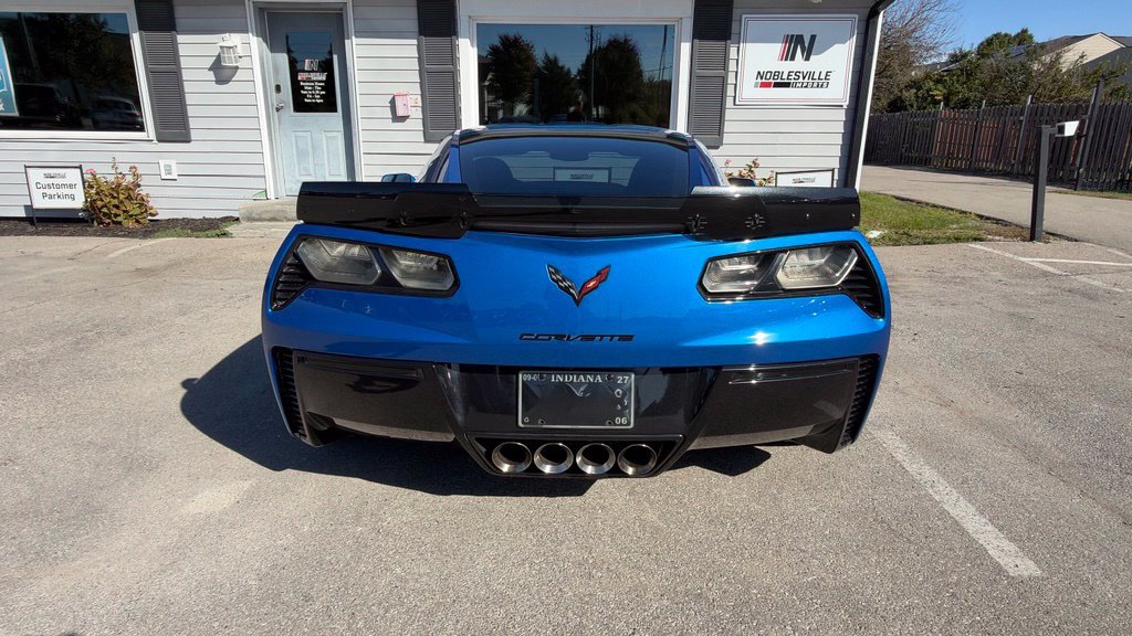 Used 2015 Chevrolet Corvette Z06 w/ 3LZ Preferred Equipment Group RWD image 4