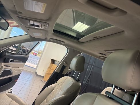 Used 2020 Kia Telluride SX w/ SX Prestige Package image 28