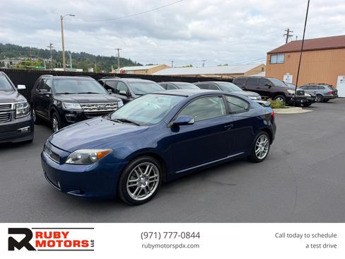 Used 2005 Scion tC FWD image 1
