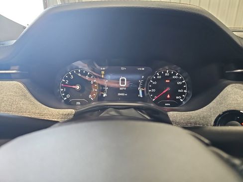 Used 2024 Jeep Compass Latitude AWD/4WD image 18