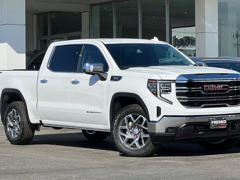 New 2026 GMC Sierra 1500 SLT image 2