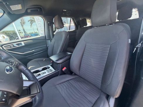 Used 2020 Ford Explorer XLT RWD image 15