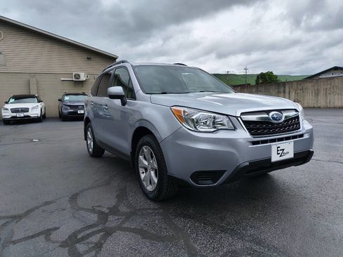 Used 2016 Subaru Forester 2.5i Premium w/ All-Weather Package AWD/4WD image 2