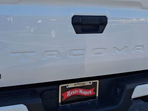 Used 2024 Toyota Tacoma TRD Off-Road image 30